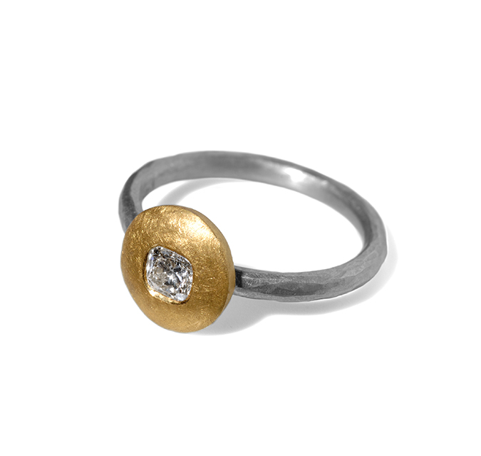 22ct gold and platinum disc ring